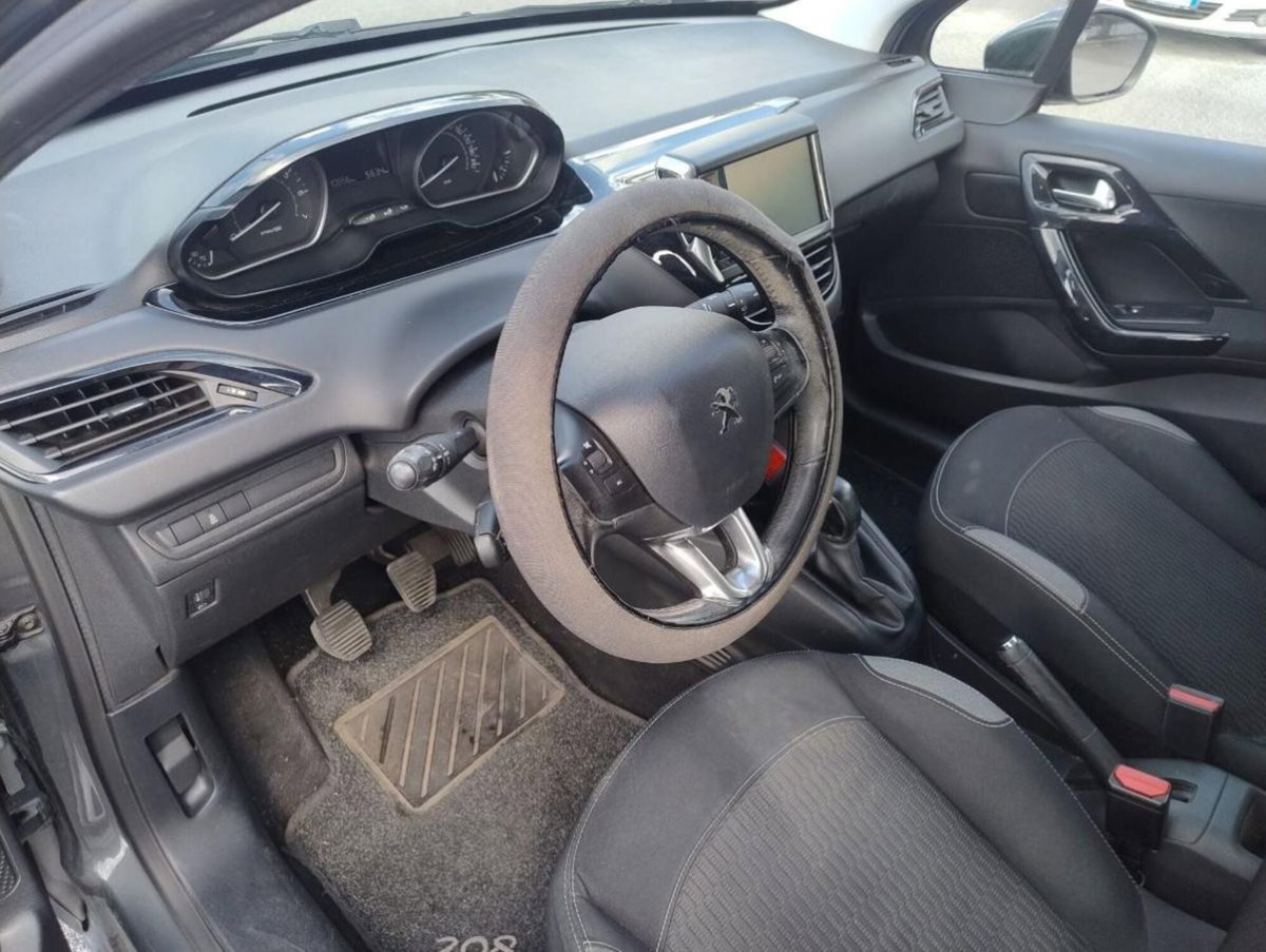 Peugeot 208 82 5 porte Active (6)