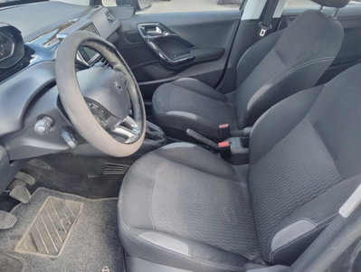 Peugeot 208 82 5 porte Active (7)