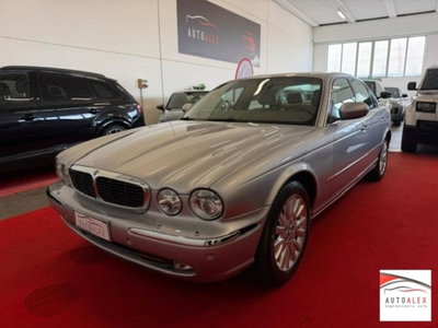 Jaguar XJ8 3.5 V8 cat usata