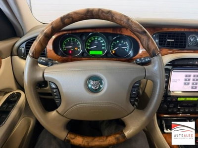 Jaguar XJ8 3.5 V8 cat (9)