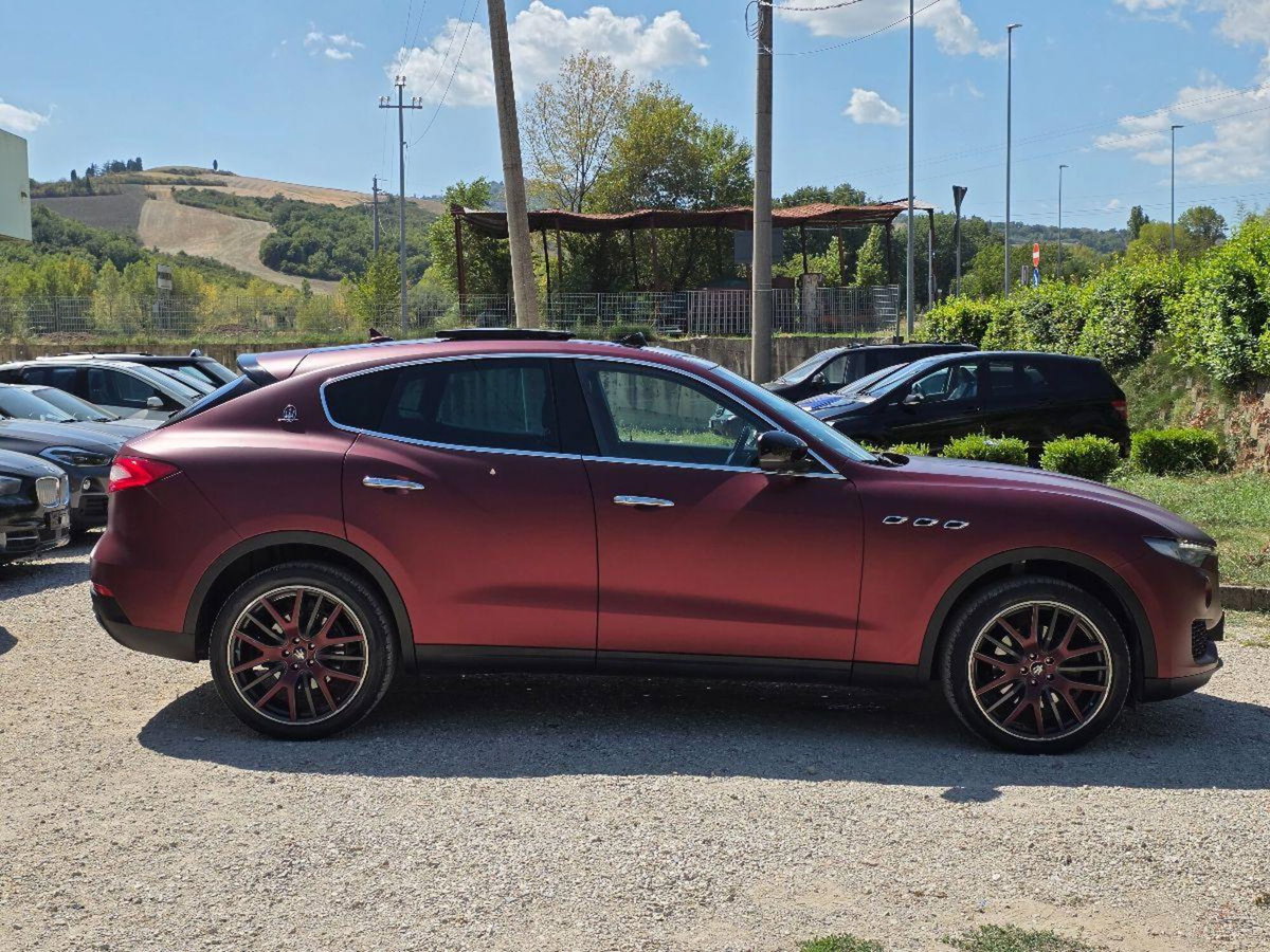 Maserati Levante Levante V6 Diesel 275 CV AWD Granlusso (11)