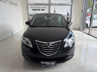 Lancia Ypsilon 1.2 69 CV 5 porte GPL Gold Plus (5)