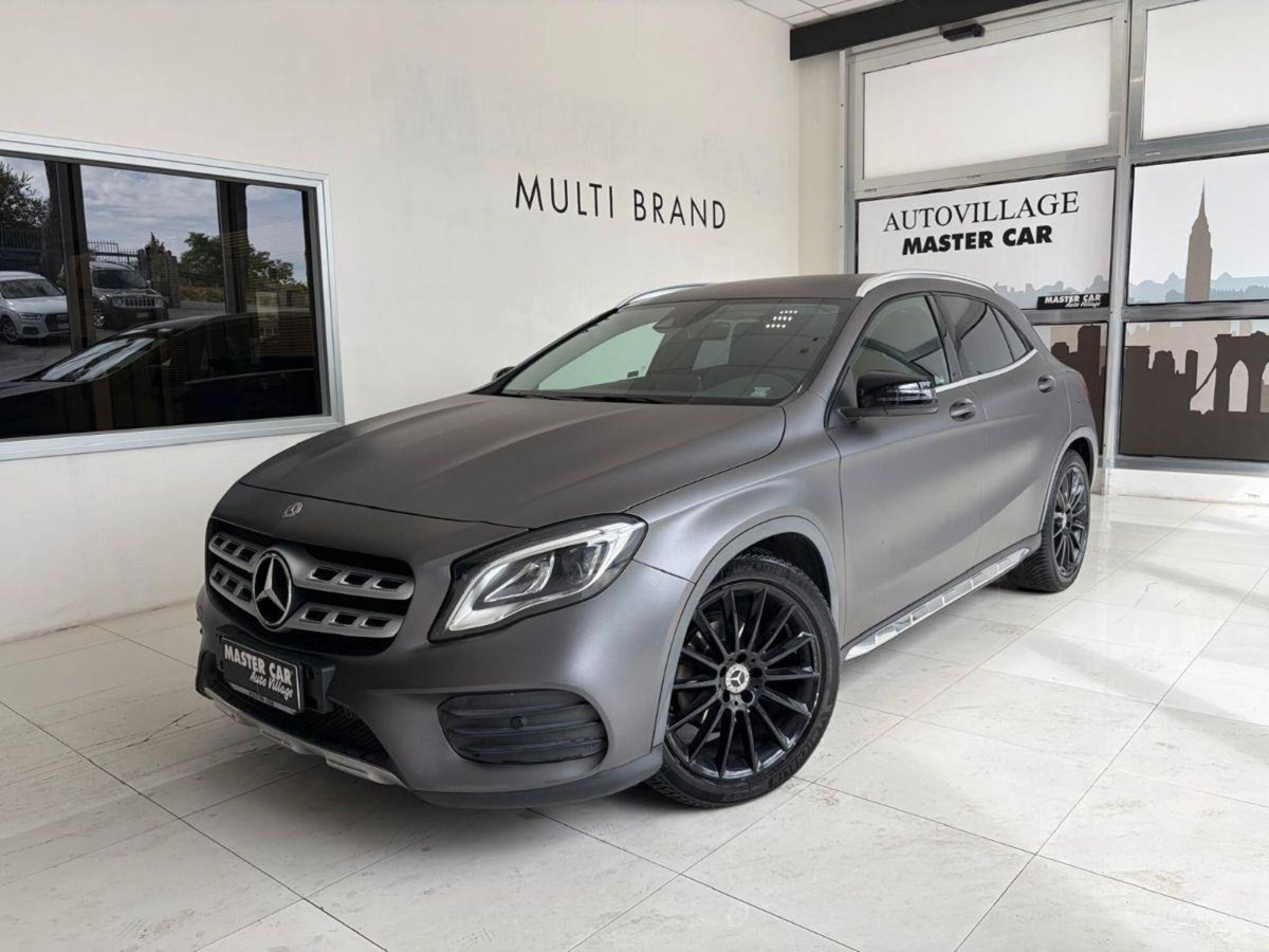 Mercedes-Benz GLA SUV 200 Automatic Premium