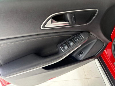 Mercedes-Benz GLA SUV 200 Automatic Premium (10)