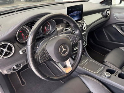 Mercedes-Benz GLA SUV 200 Automatic Premium (11)