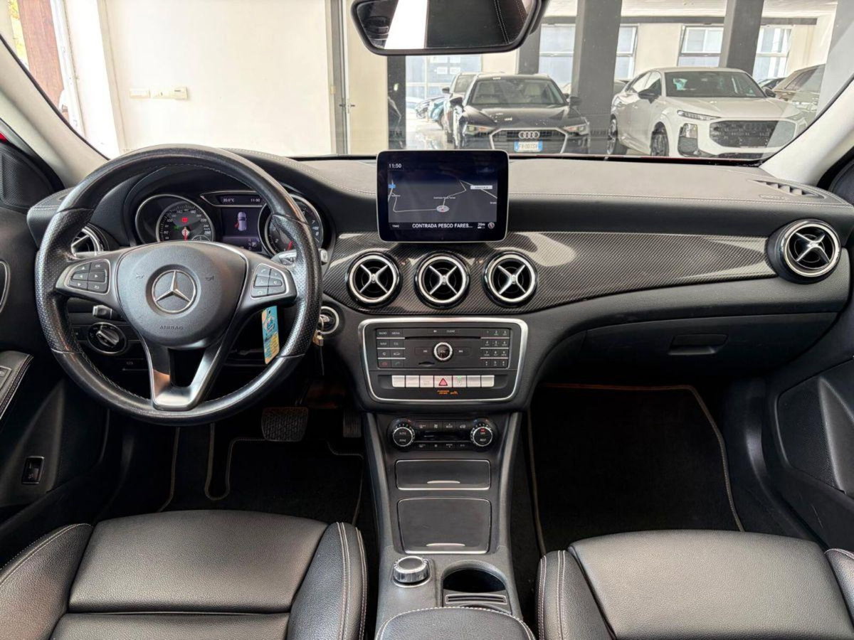 Mercedes-Benz GLA SUV 200 Automatic Premium (13)