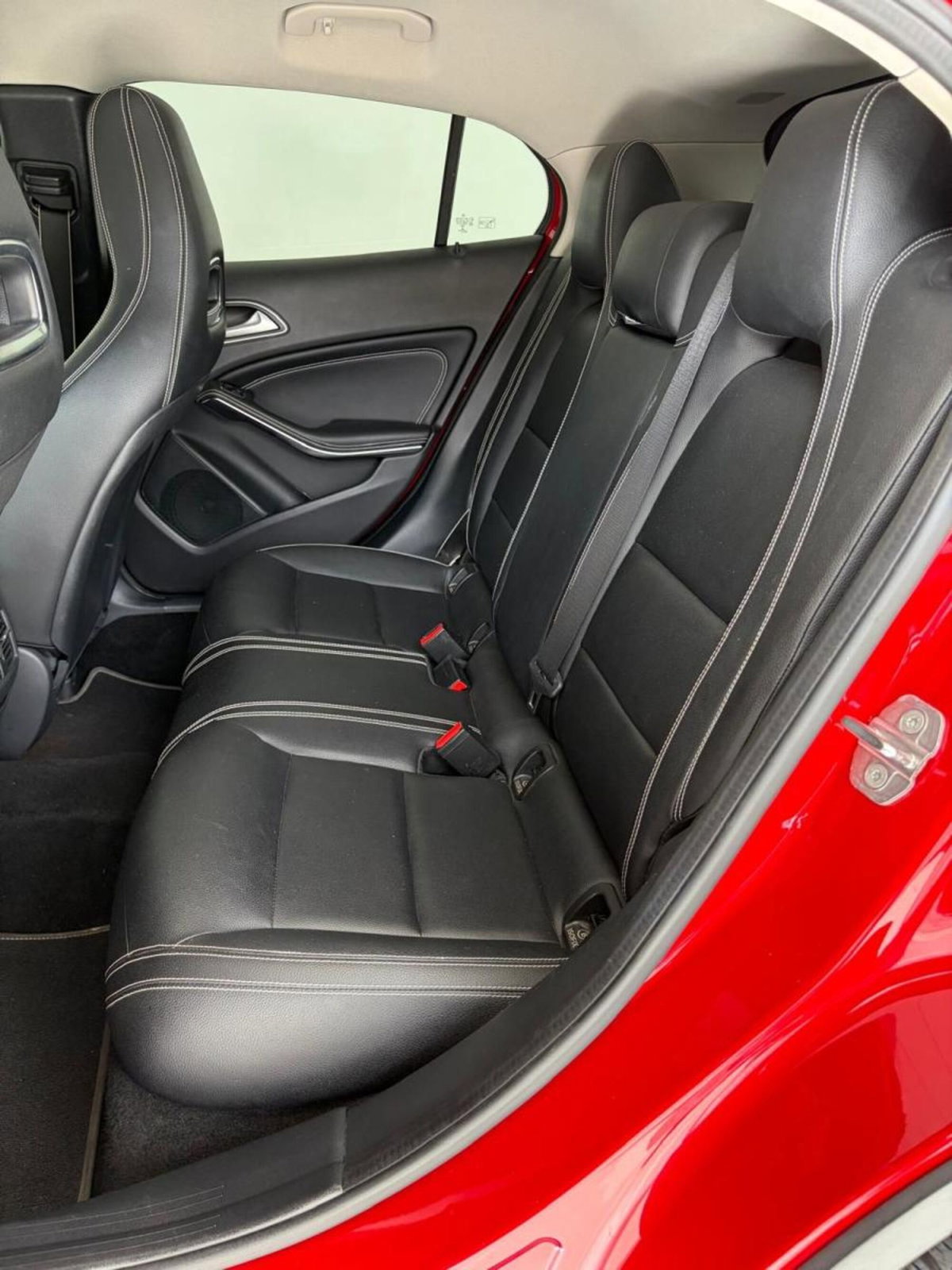 Mercedes-Benz GLA SUV 200 Automatic Premium (18)