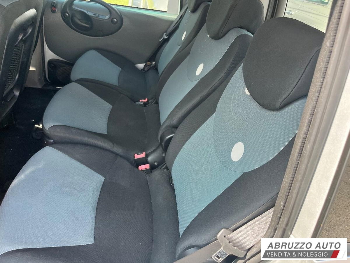 Fiat Multipla 1.9 MJT Emotion (7)