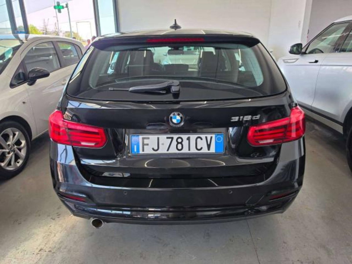 BMW Serie 3 Touring 318d  Business Advantage (5)
