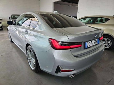 BMW Serie 3 330i Luxury (4)
