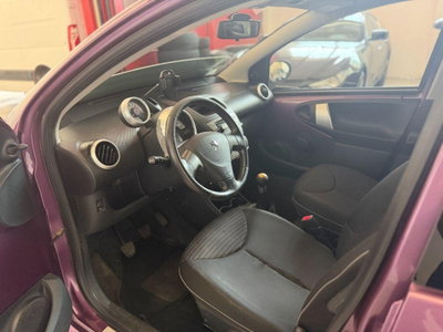 Peugeot 107 68CV 5p. Superga (4)