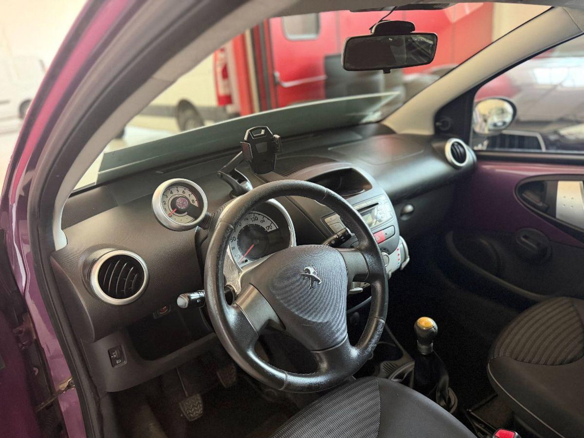 Peugeot 107 68CV 5p. Superga (5)