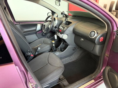 Peugeot 107 68CV 5p. Superga (6)