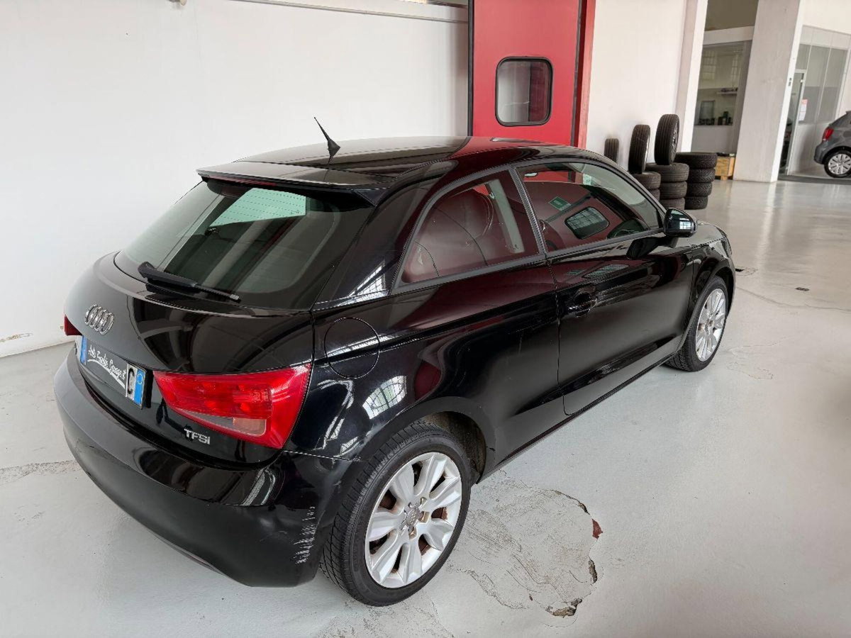 Audi A1 1.2 TFSI Ambition (9)