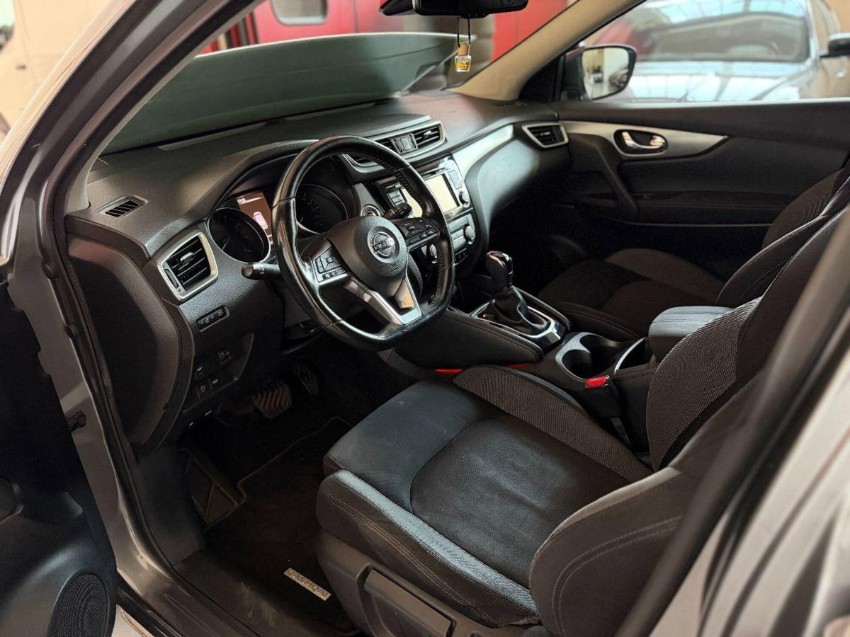 Nissan Qashqai 1.2 DIG-T Tekna (5)