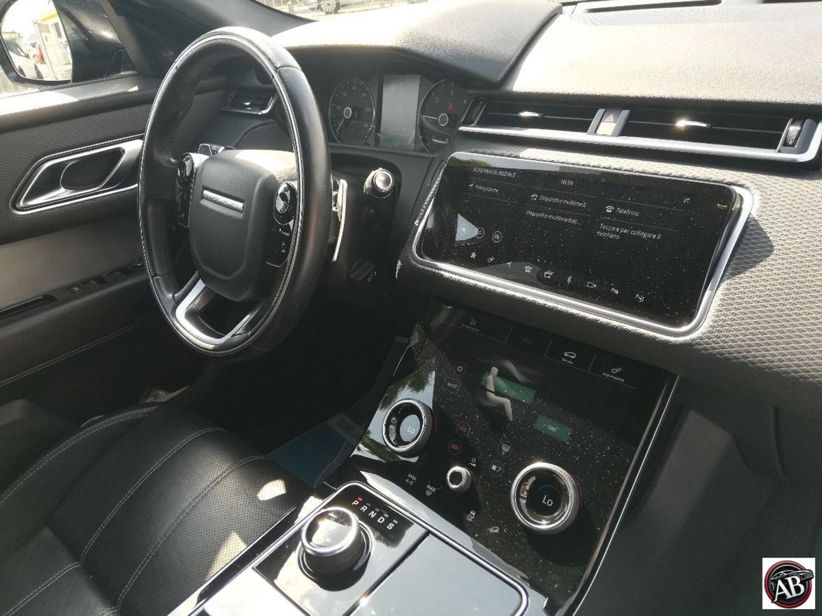 Land Rover Range Rover Velar 2.0D I4 240 CV R-Dynamic HSE (16)