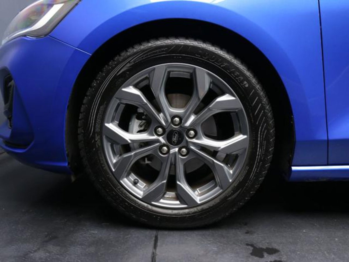Ford Focus Station Wagon 1.0 EcoBoost Hybrid 155 CV SW ST-Line (5)
