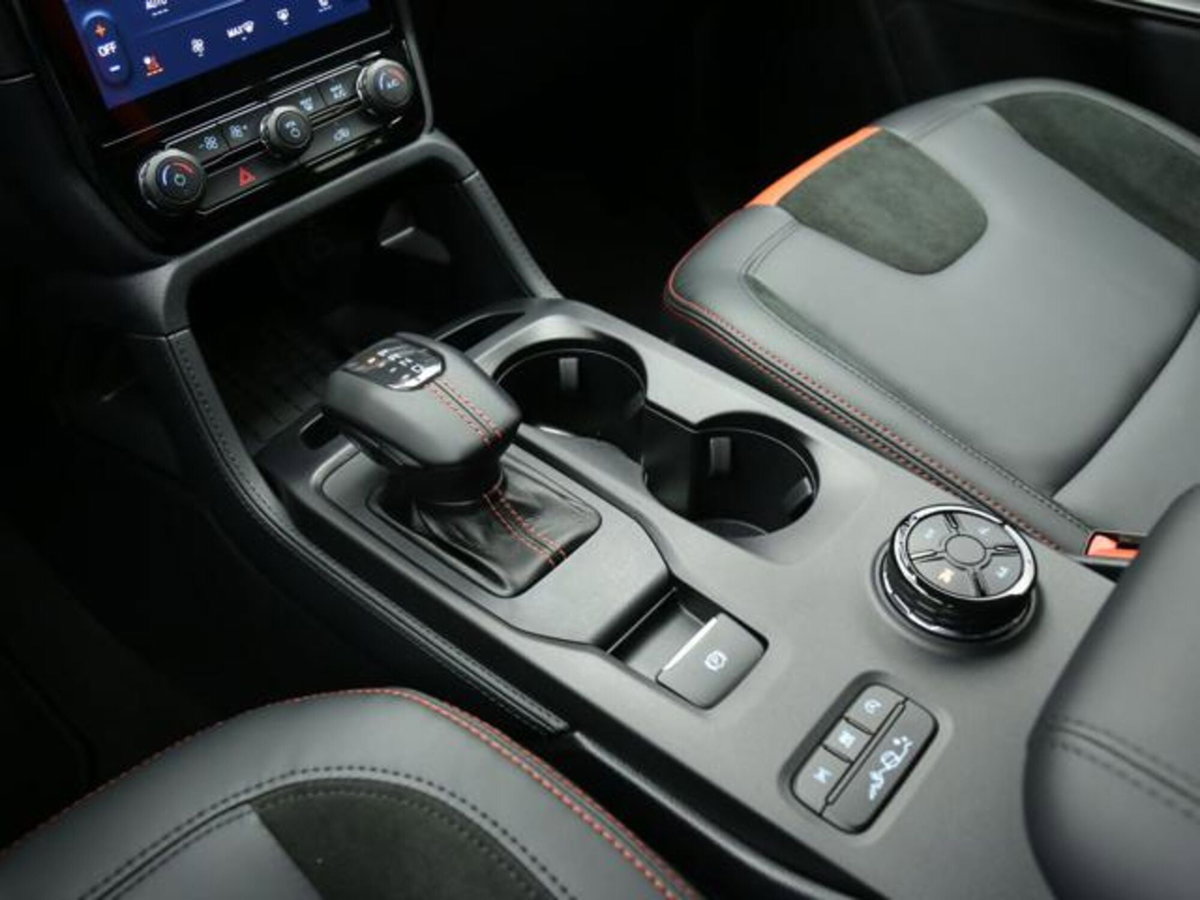 Ford Ranger Pick-up Raptor 2.0 ecoblue 210cv auto (13)