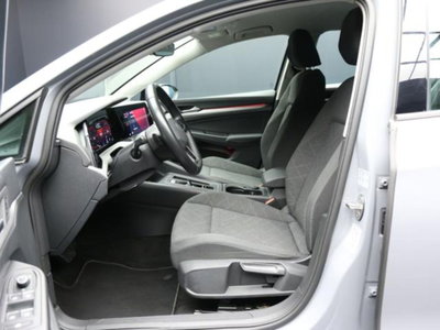 Volkswagen Golf Variant 2.0 TDI SCR DSG Life (9)