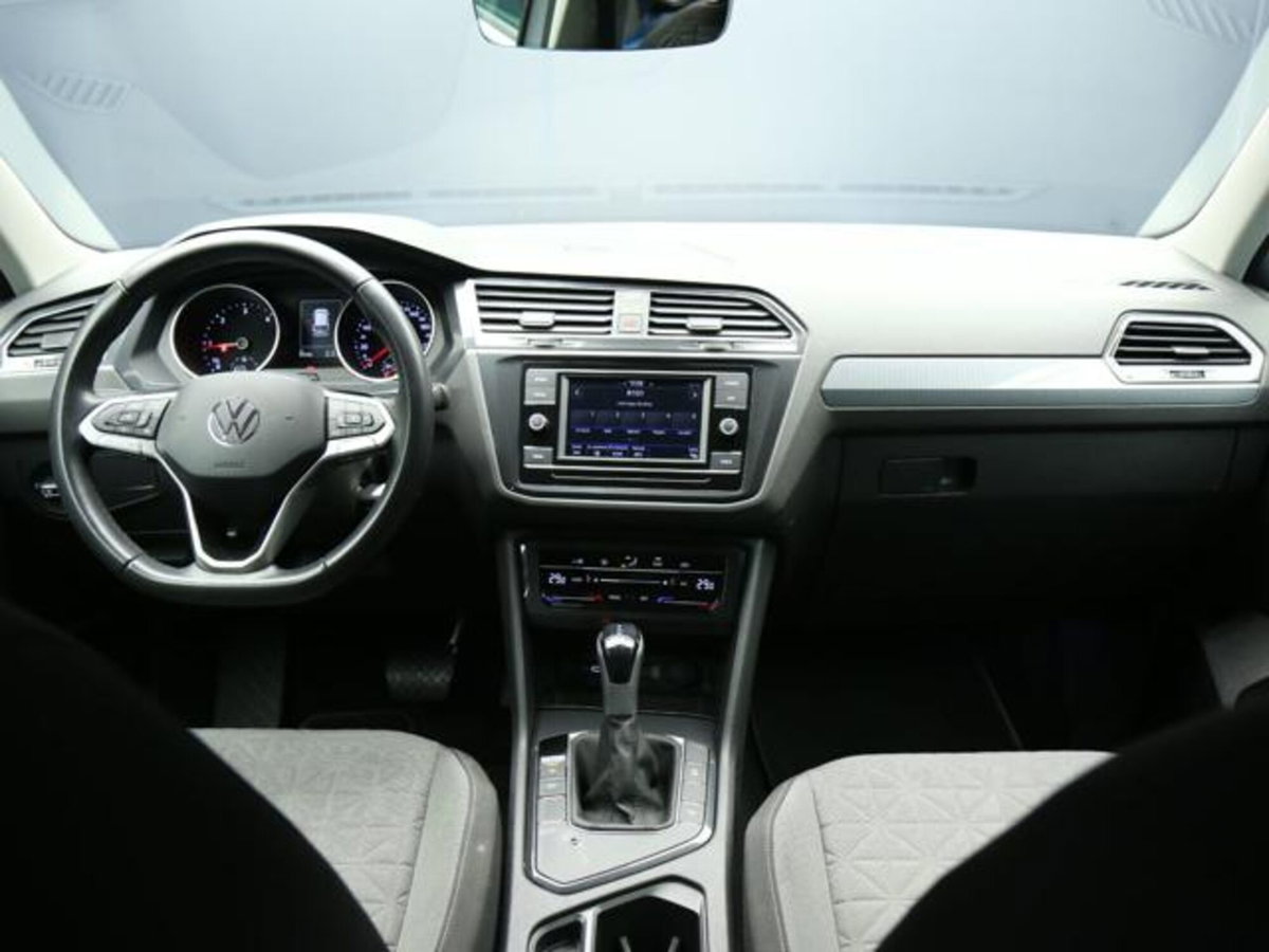 Volkswagen Tiguan 2.0 tdi Life 150cv dsg (11)