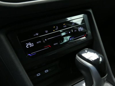 Volkswagen Tiguan 2.0 tdi Life 150cv dsg (14)