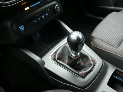 Ford Focus Station Wagon 1.0 EcoBoost Hybrid 125 CV SW ST-Line (12)
