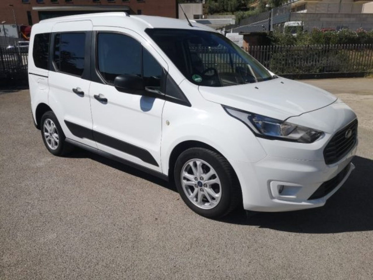Ford Tourneo Connect 1.5 EcoBlue 100 CV Titanium (3)