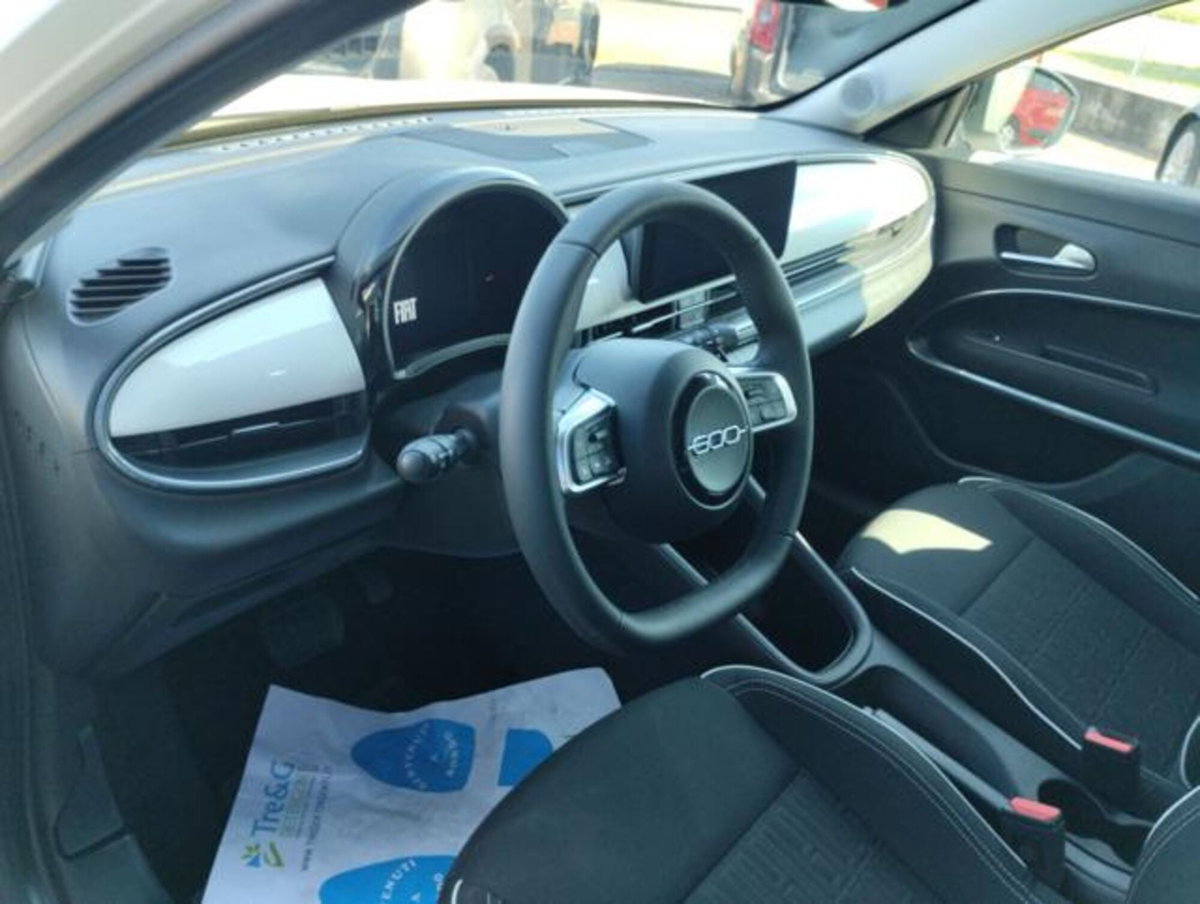 Fiat 600 1.2 hybrid 145cv auto (10)