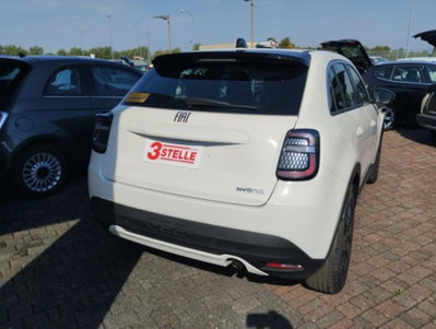 Fiat 600 1.2 hybrid 145cv auto (4)