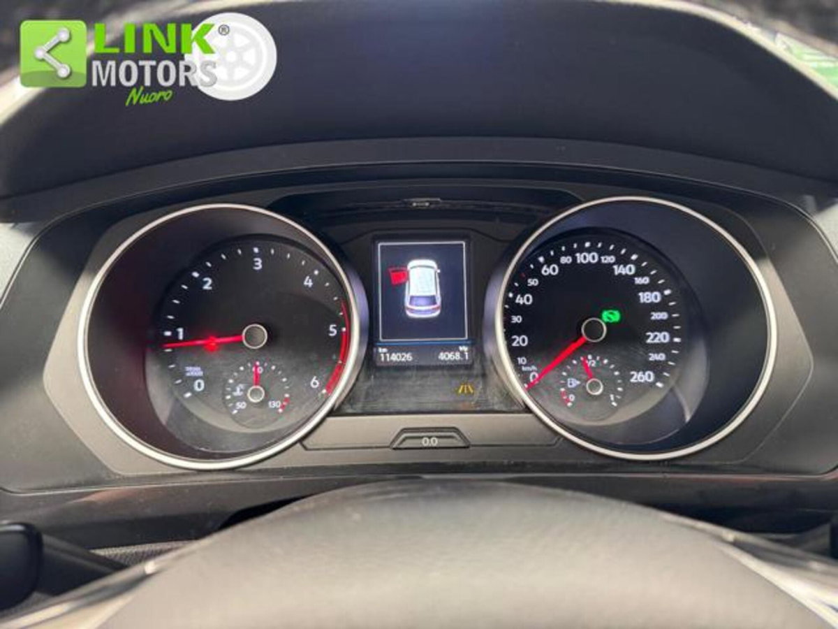Volkswagen Tiguan Allspace 2.0 tdi R-Line 150cv dsg (15)