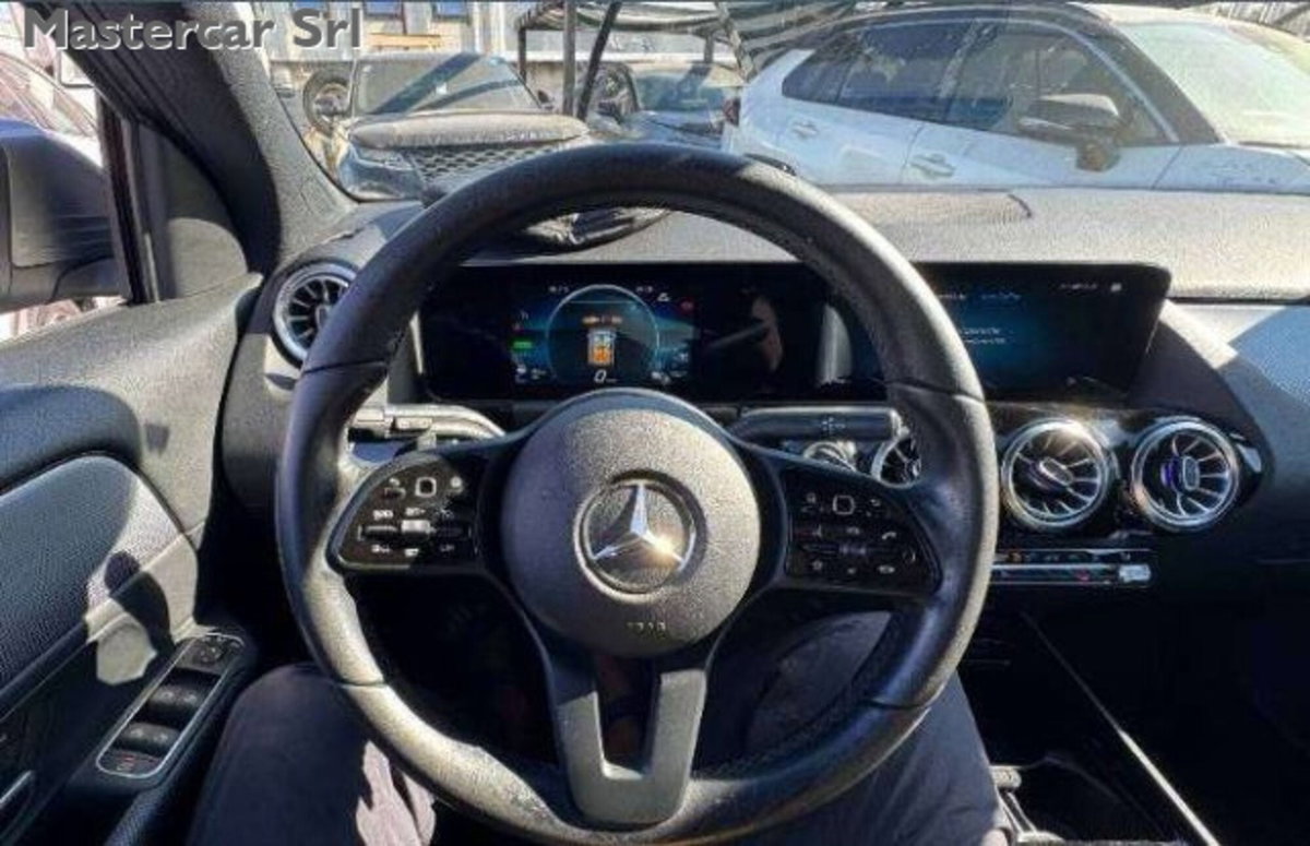 Mercedes-Benz GLA SUV 250 e phev Business Extra auto (8)