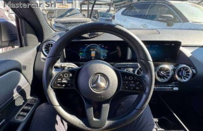 Mercedes-Benz GLA SUV 250 e phev Business Extra auto (8)