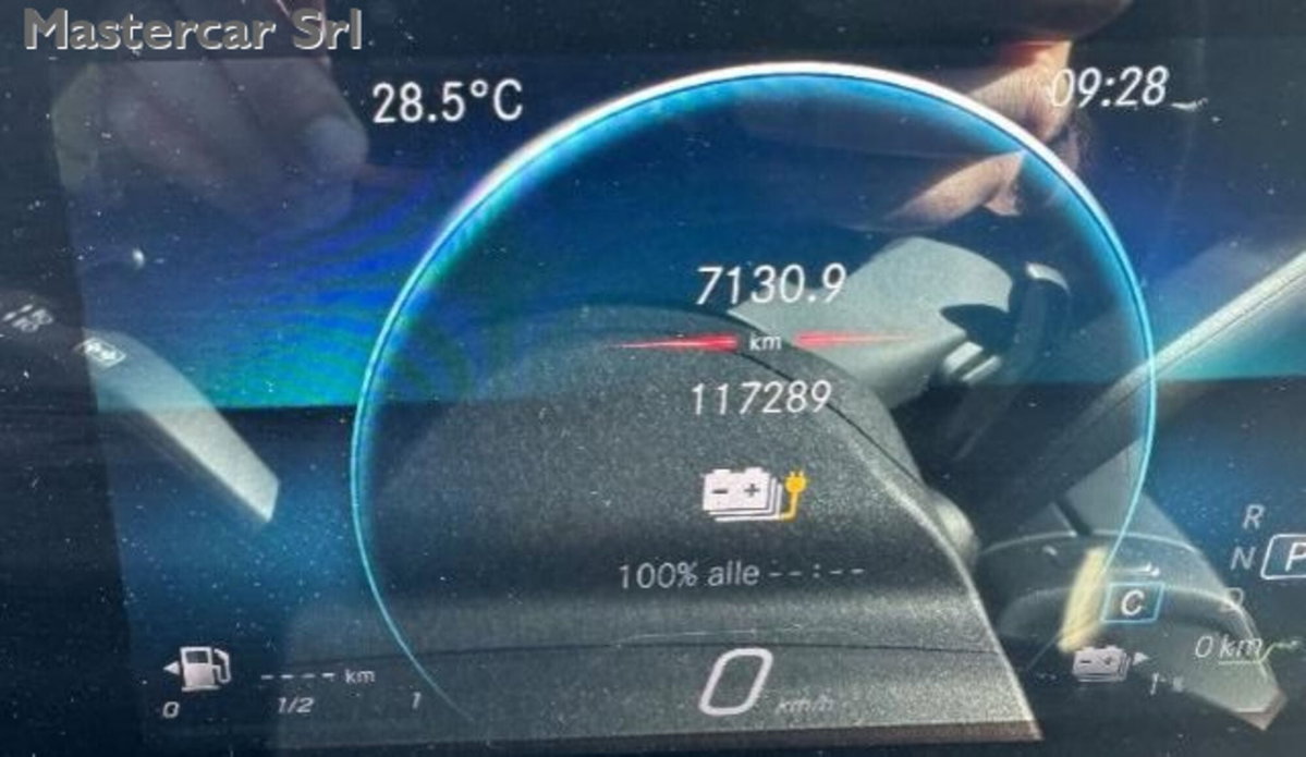 Mercedes-Benz GLA SUV 250 e phev Business Extra auto (9)