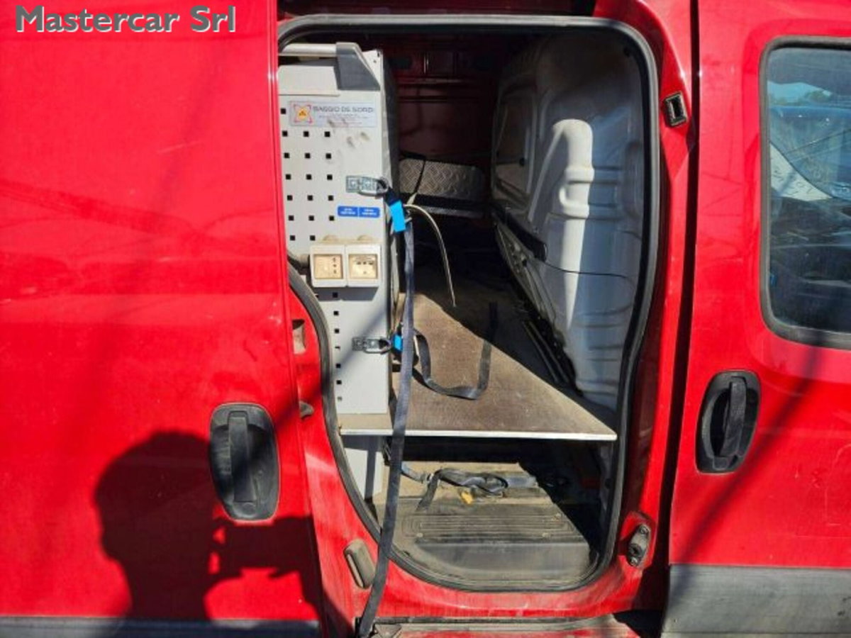 Fiat Fiorino 1.3 MJT 95CV Furgone (15)