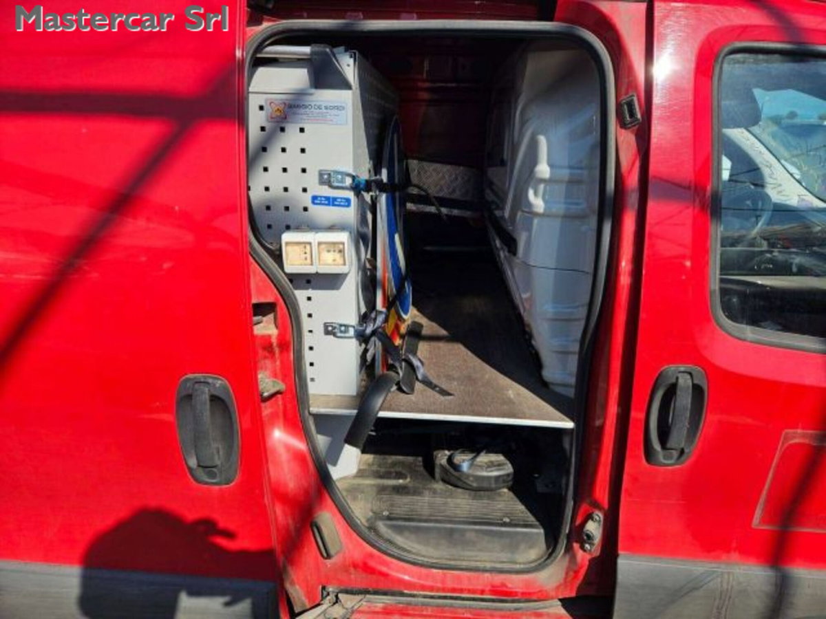 Fiat Fiorino 1.3 MJT 95CV Furgone (14)