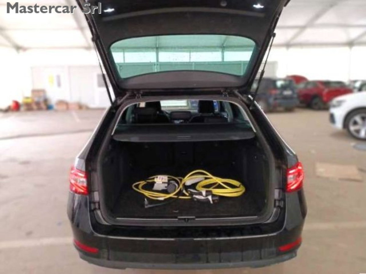 Skoda Superb Station Wagon 1.4 TSI ACT DSG Wagon Executive (7)