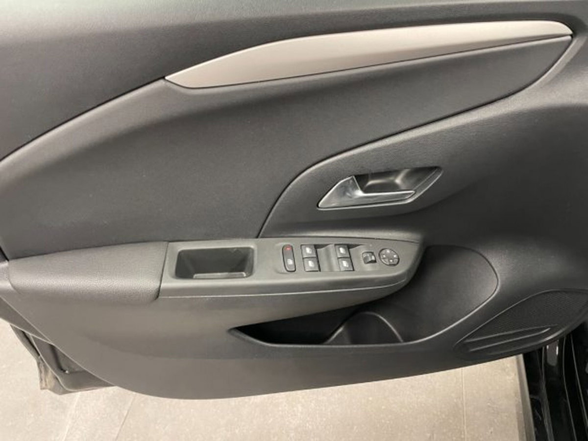 Opel Corsa 1.5 D 100 CV Edition (6)