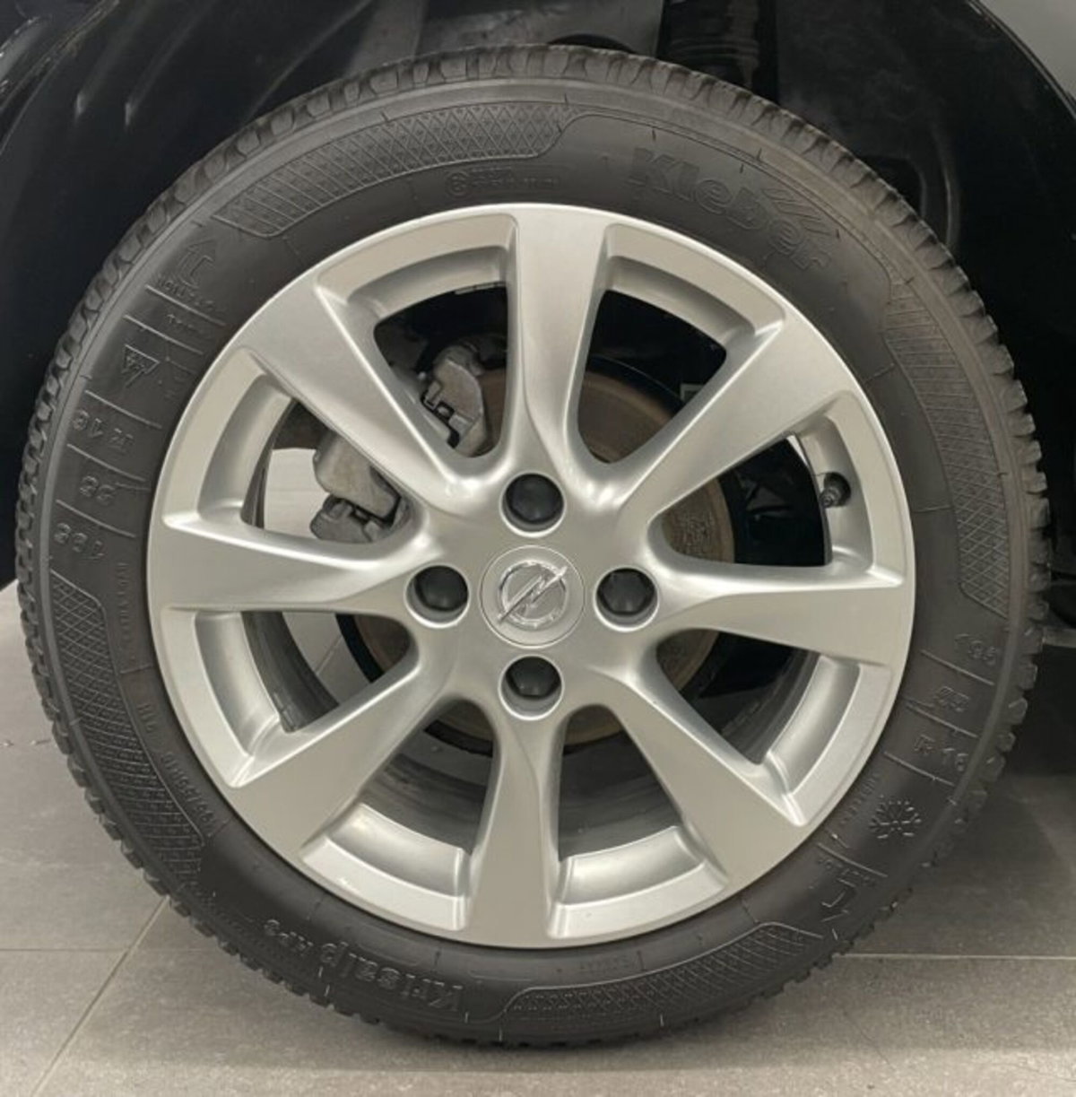 Opel Corsa 1.5 D 100 CV Edition (9)