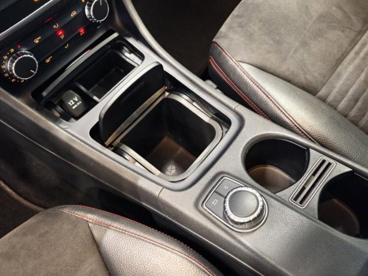 Mercedes-Benz Classe A 180 CDI Automatic Premium (12)