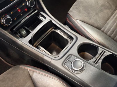 Mercedes-Benz Classe A 180 CDI Automatic Premium (12)
