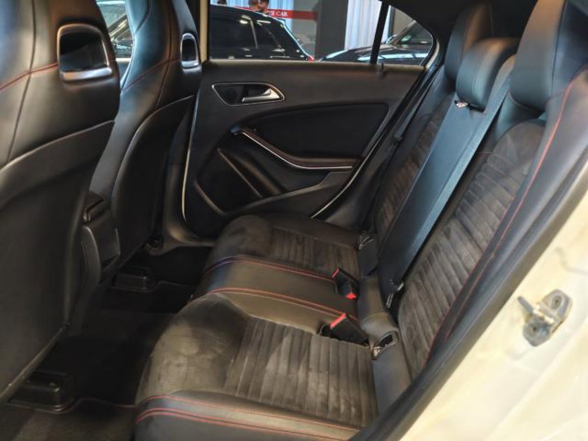 Mercedes-Benz Classe A 180 CDI Automatic Premium (15)
