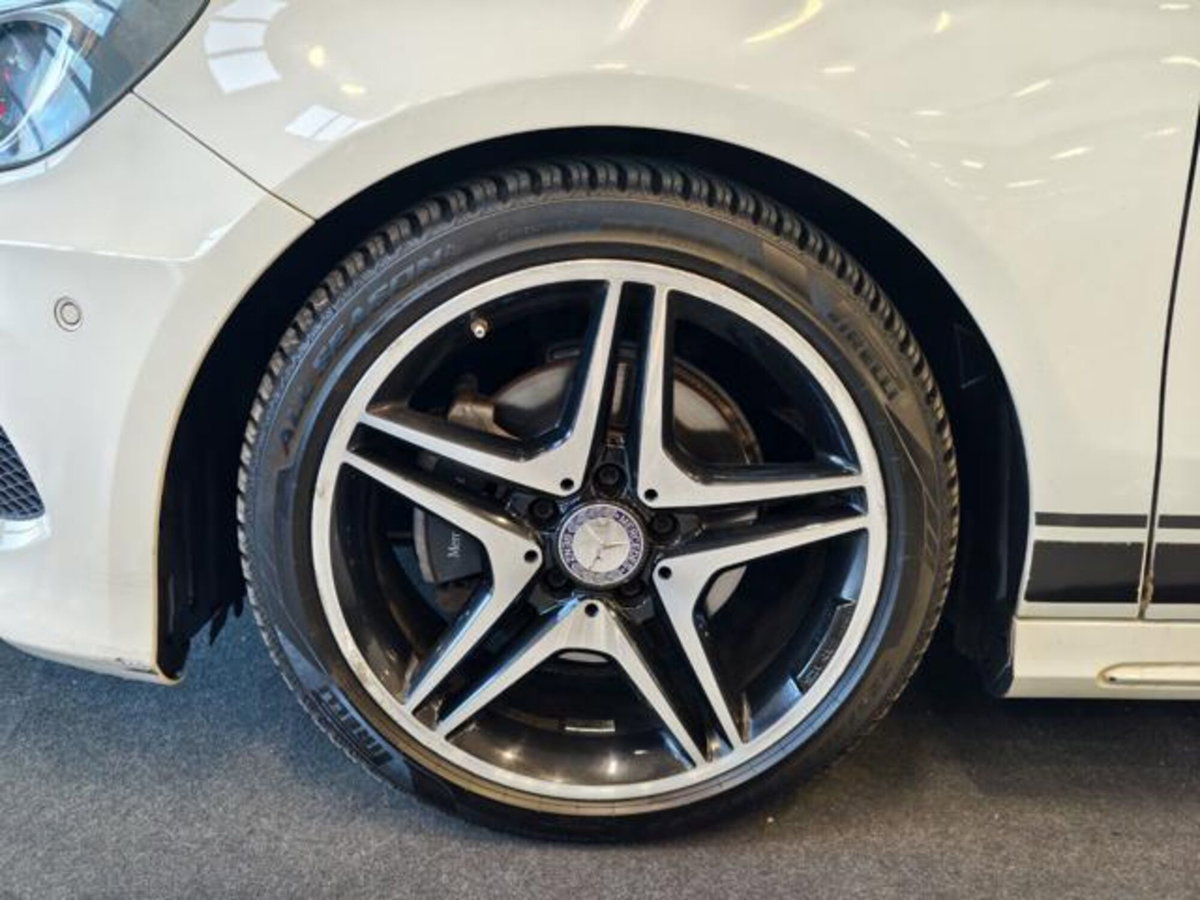 Mercedes-Benz Classe A 180 CDI Automatic Premium (8)