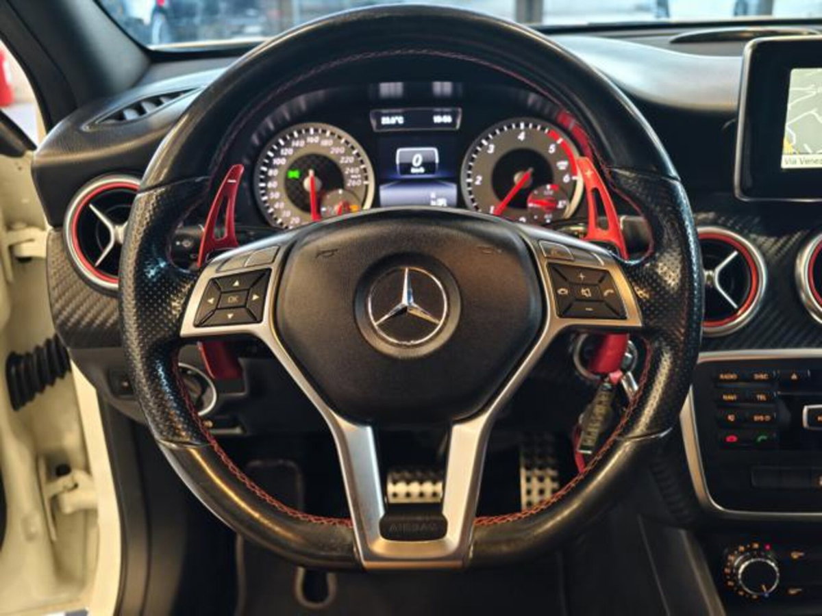 Mercedes-Benz Classe A 180 CDI Automatic Premium (9)