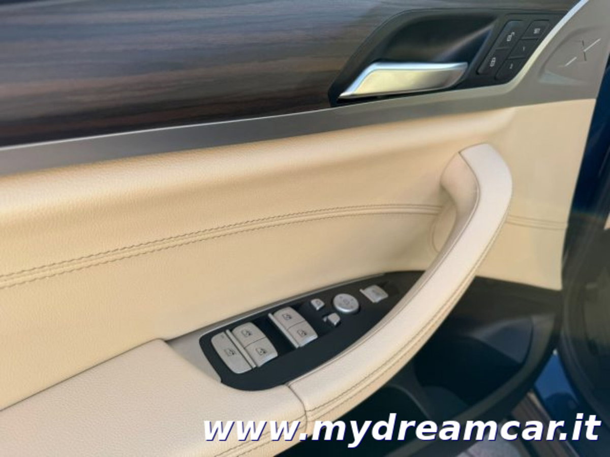 BMW X4 xDrive20d 48V Business Advantage (11)