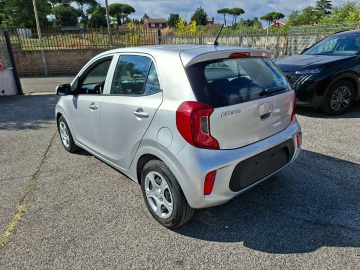 Kia Picanto 1.0 12V 5 porte AMT Urban (4)