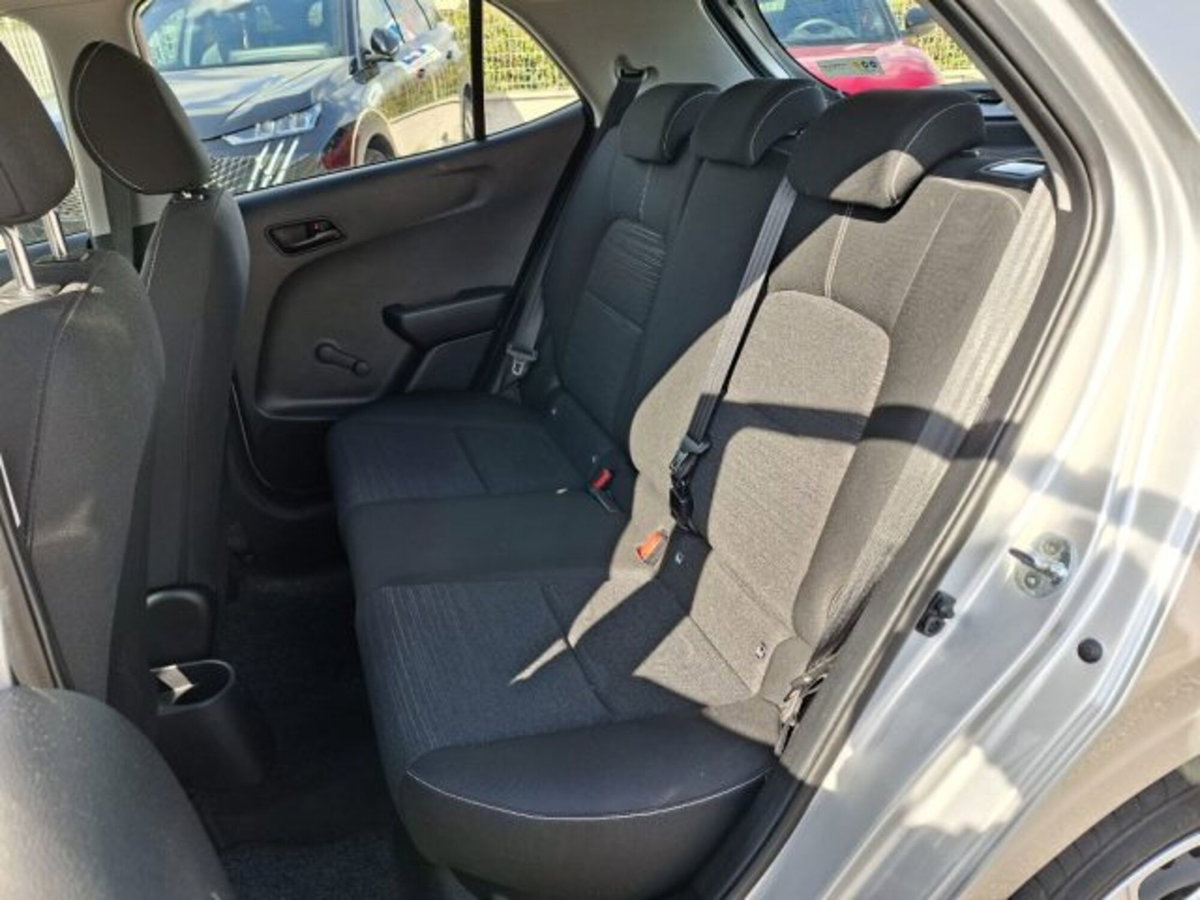 Kia Picanto 1.0 12V 5 porte AMT Urban (8)
