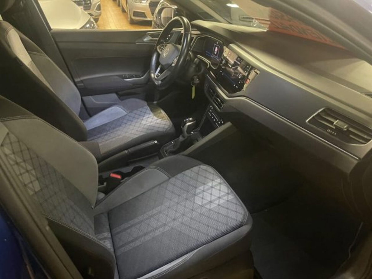 Volkswagen Taigo 1.0 TSI 110 CV DSG R-Line (12)