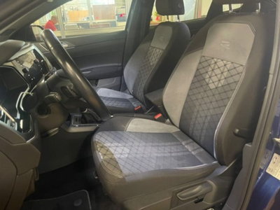 Volkswagen Taigo 1.0 TSI 110 CV DSG R-Line (16)