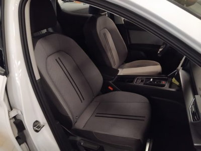 SEAT Leon 1.0 etsi Business 110cv dsg (13)
