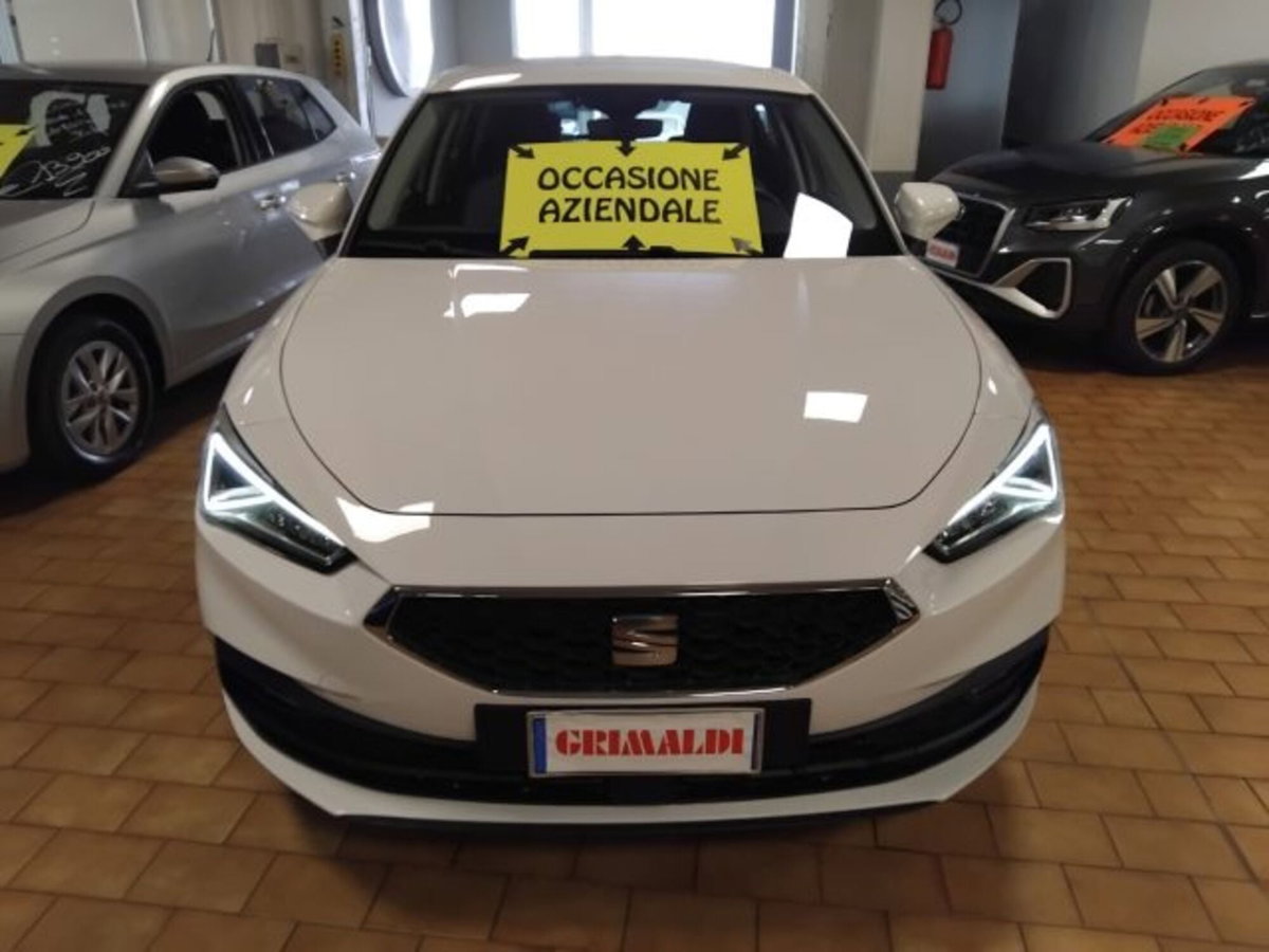 SEAT Leon 1.0 etsi Business 110cv dsg (2)